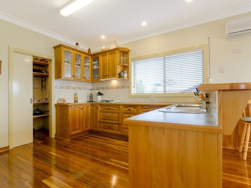 10 Carawatha Avenue, Clifton Springs VIC 3222