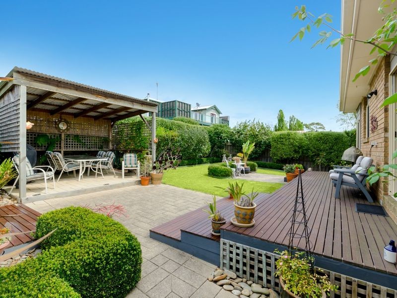 10 Carawatha Avenue, Clifton Springs VIC 3222