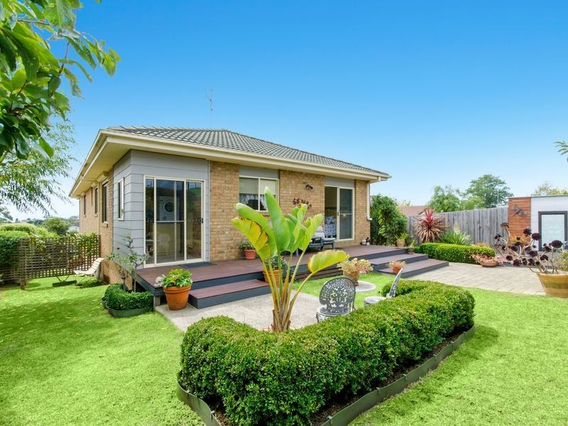 10 Carawatha Avenue, Clifton Springs VIC 3222