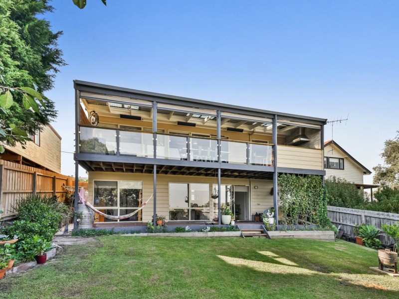 10 Gumbowie Avenue, Clifton Springs VIC 3222