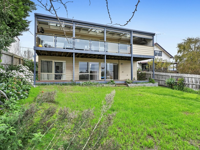 10 Gumbowie Avenue, Clifton Springs VIC 3222