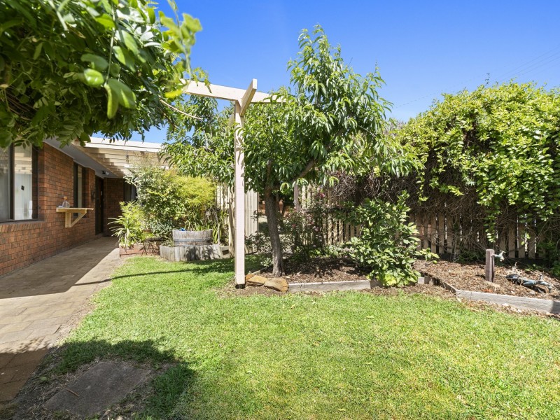 18 Achilpa Avenue, Clifton Springs VIC 3222