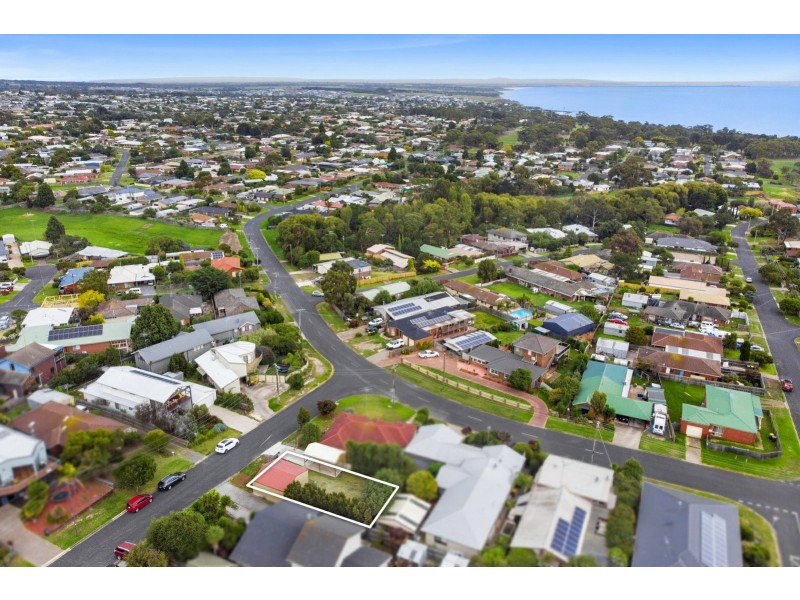 42 Gwinganna Drive, Clifton Springs VIC 3222