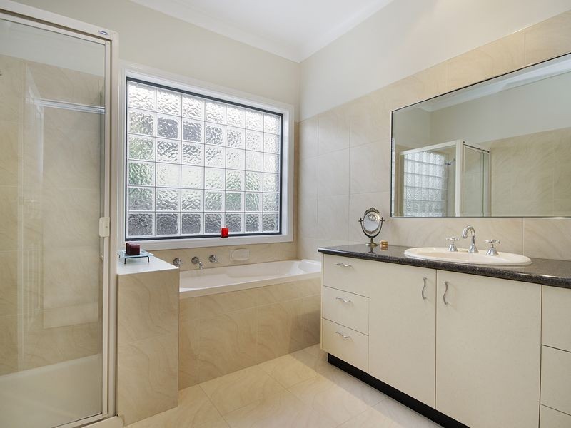 8 Ernstine Way, Drysdale VIC 3222