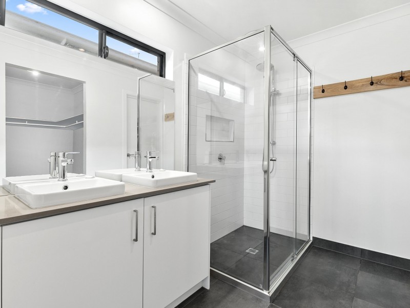 15 Appleby Street, Curlewis VIC 3222