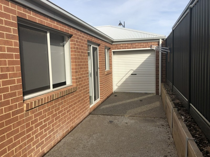 2 Hilltop Drive, Curlewis VIC 3222
