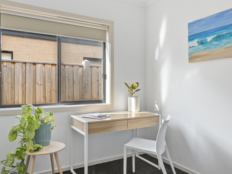 75 Wurrook Circuit, North Geelong VIC 3215