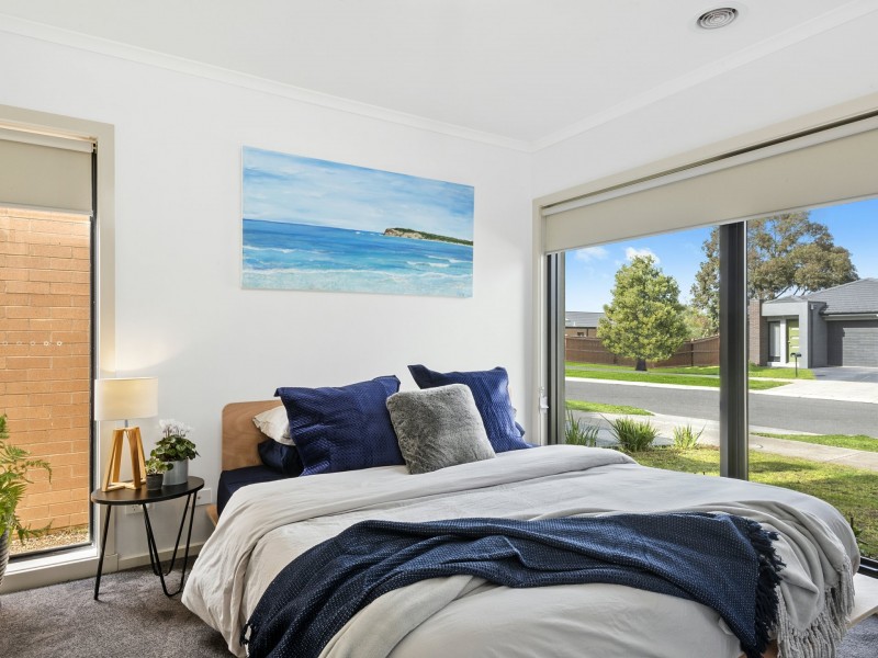 75 Wurrook Circuit, North Geelong VIC 3215