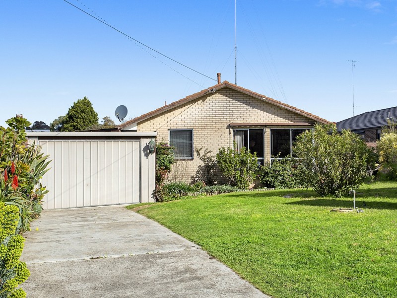 43 Dundundra Drv, Clifton Springs VIC 3222