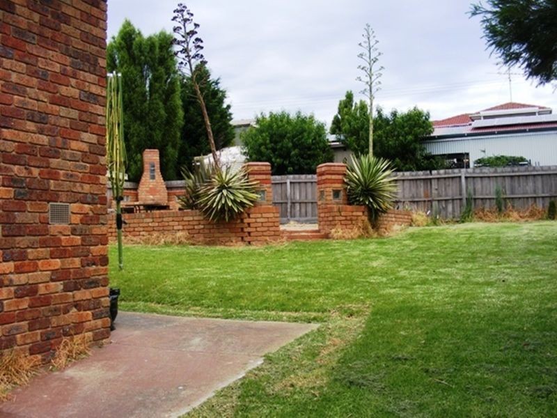 24 Bungalalli Avenue, Clifton Springs VIC 3222