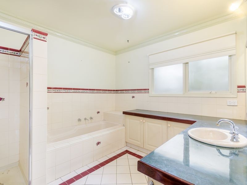 27 Bennett Street, Drysdale VIC 3222