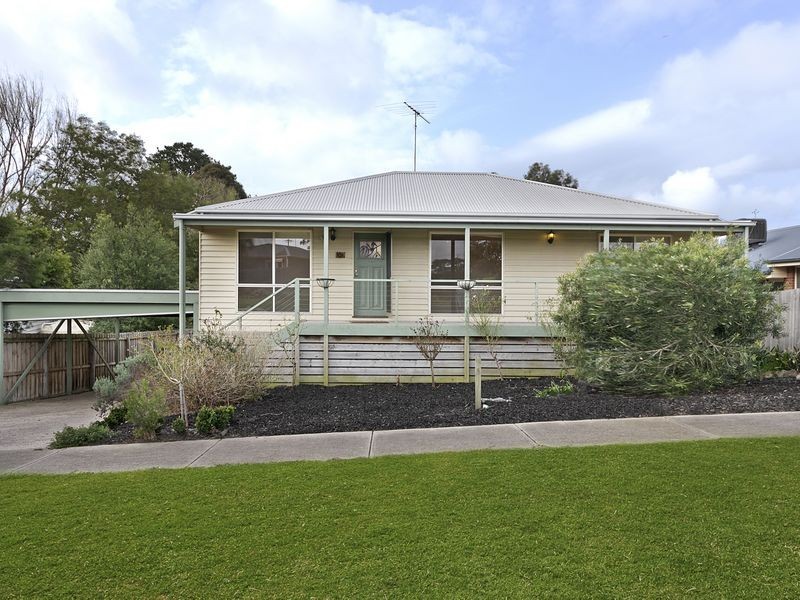 11 De Burgh Road, Drysdale VIC 3222
