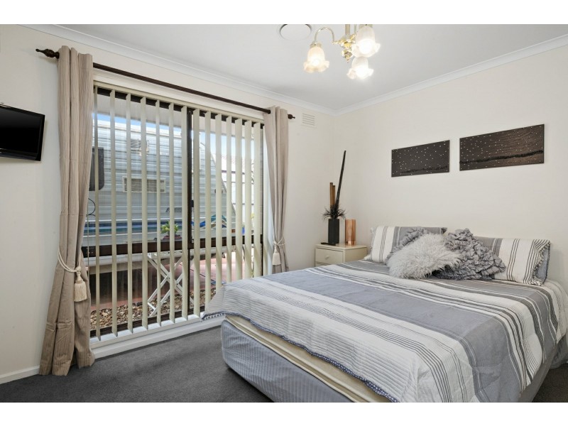 15 Leawarra Way, Clifton Springs VIC 3222