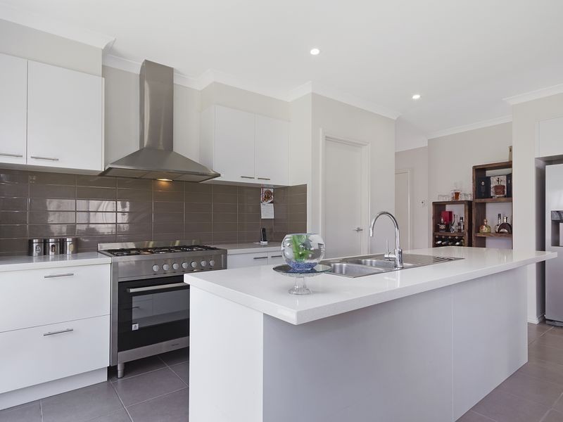 31 Baybrook Avenue, Curlewis VIC 3222