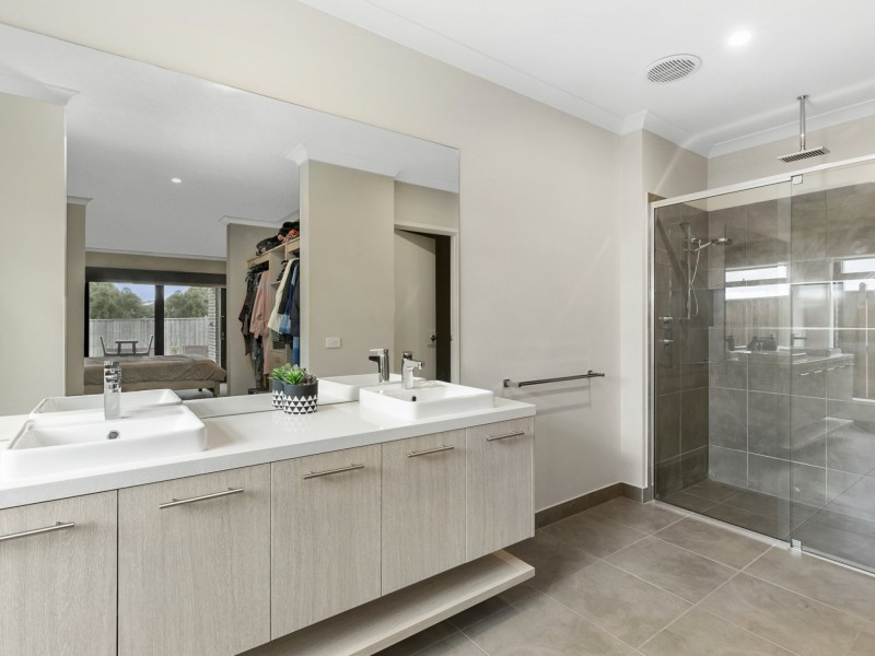 37 Pierview Drive, Curlewis VIC 3222