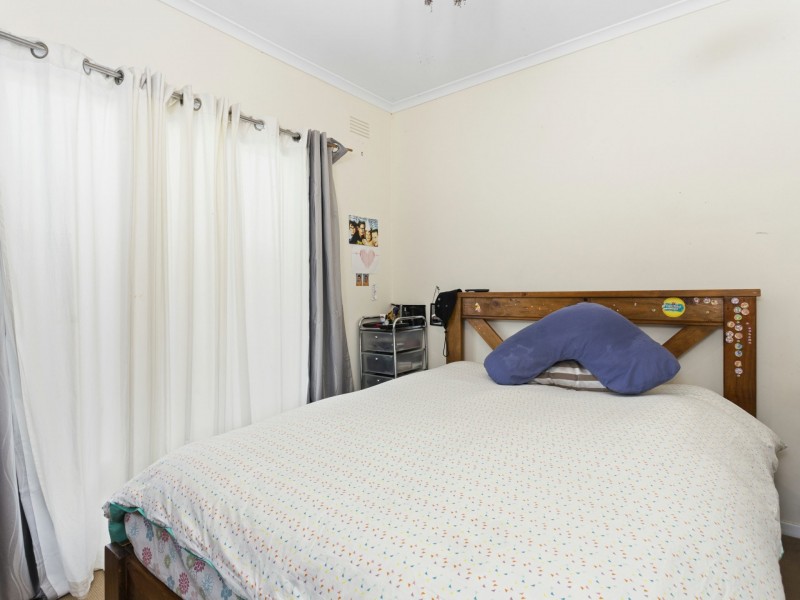 10 Narvik Avenue, St Leonards VIC 3223