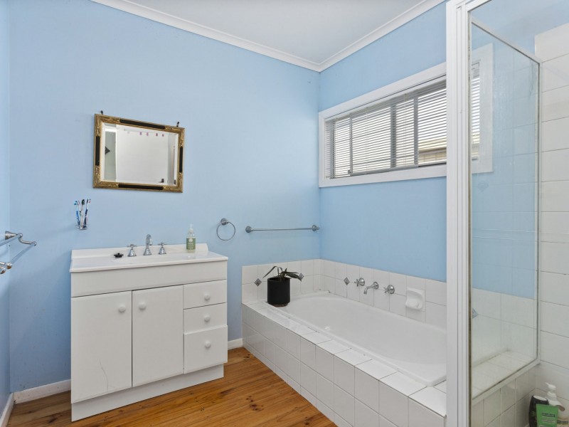 10 Narvik Avenue, St Leonards VIC 3223