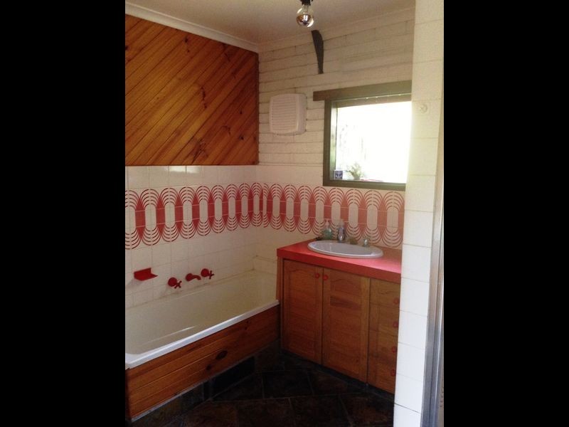 4 Dumburra Avenue, Clifton Springs VIC 3222