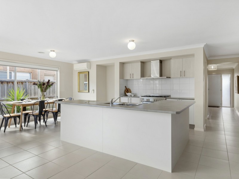 13 Anstead Avenue, Curlewis VIC 3222