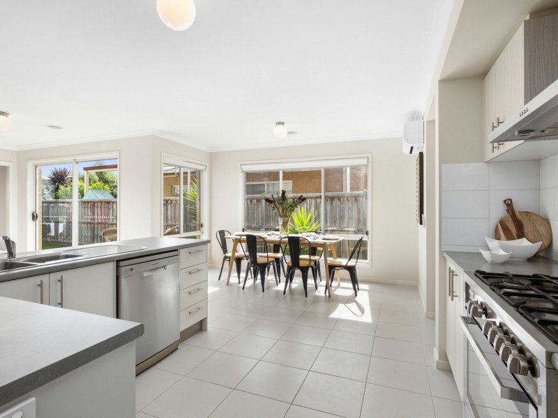 13 Anstead Avenue, Curlewis VIC 3222