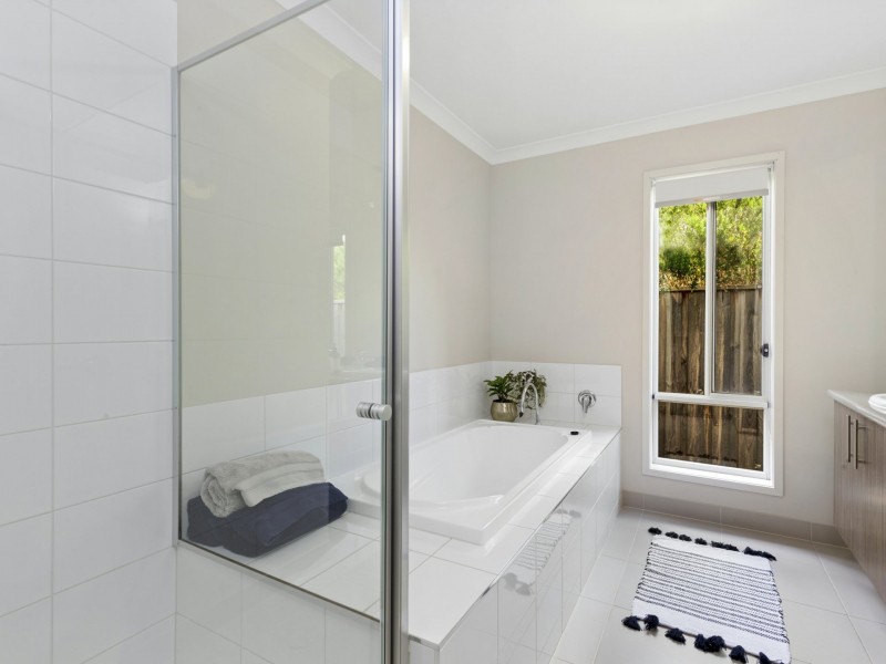 13 Anstead Avenue, Curlewis VIC 3222
