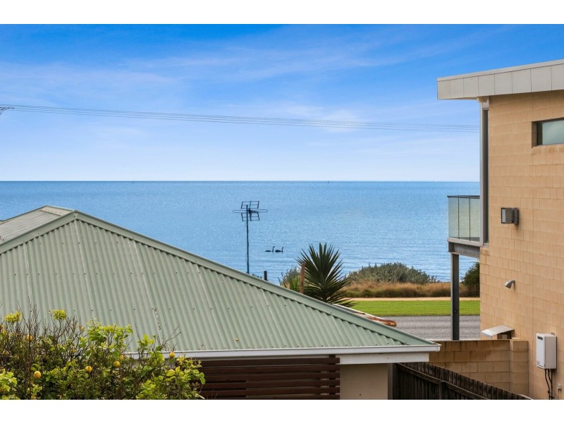 3 Grassy Point Road, Indented Head VIC 3223