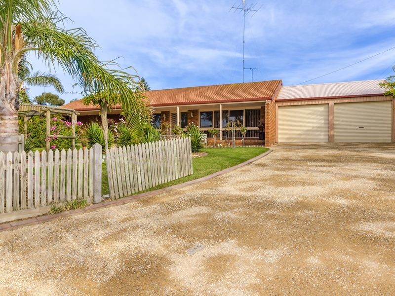 99-101 Boonderabbi Drive, Clifton Springs VIC 3222
