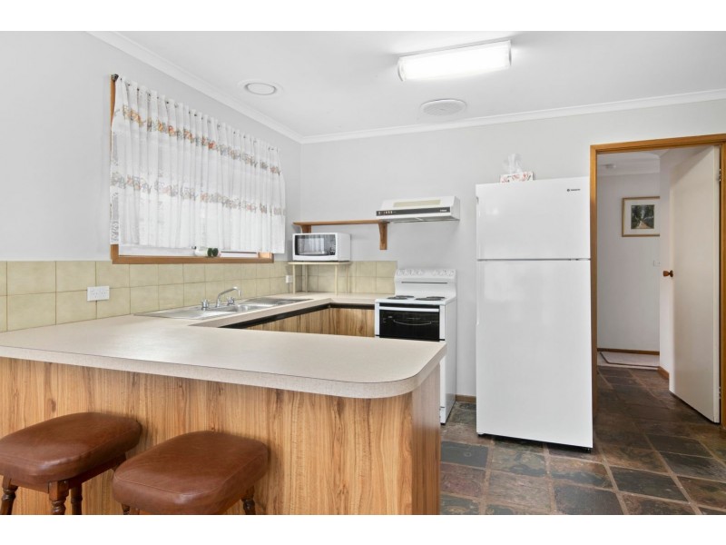 38 Gumbowie Avenue, Clifton Springs VIC 3222