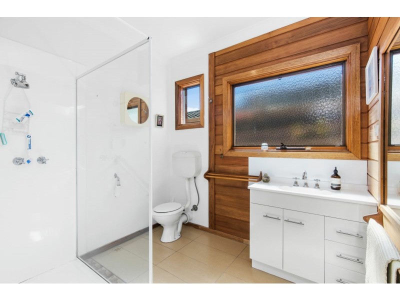 18-20 Bungalalli Avenue, Clifton Springs VIC 3222