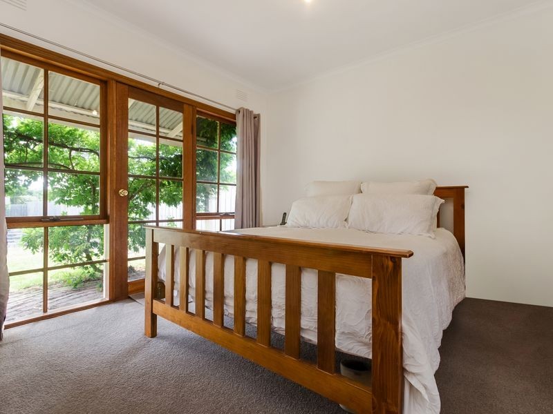 30 Bunganowee Drive, Clifton Springs VIC 3222