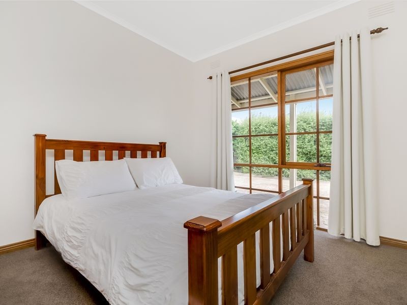 30 Bunganowee Drive, Clifton Springs VIC 3222
