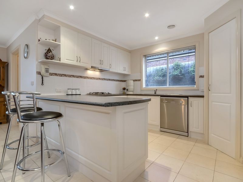 2/20 Leonard Drive, Drysdale VIC 3222