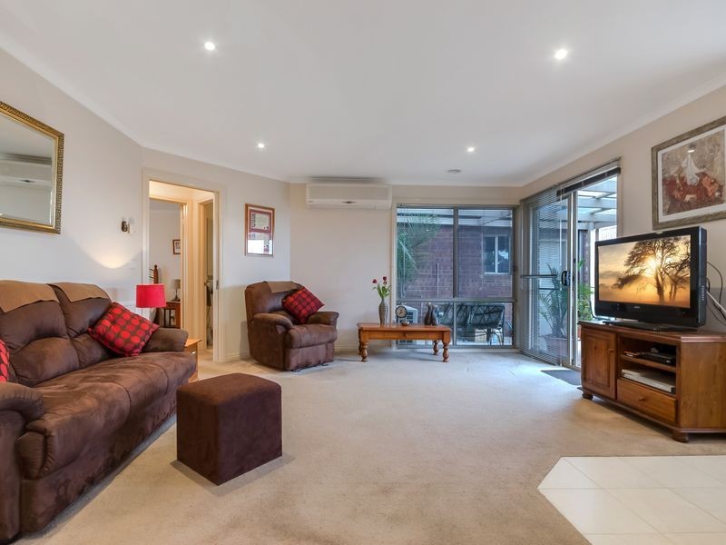 2/20 Leonard Drive, Drysdale VIC 3222