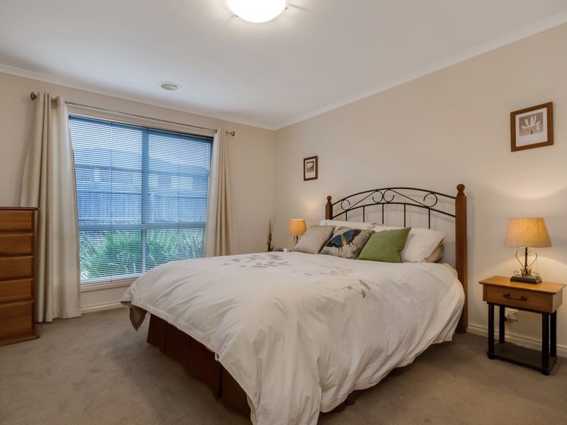2/20 Leonard Drive, Drysdale VIC 3222