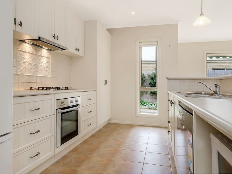 39 Warrawee Road, Leopold VIC 3224