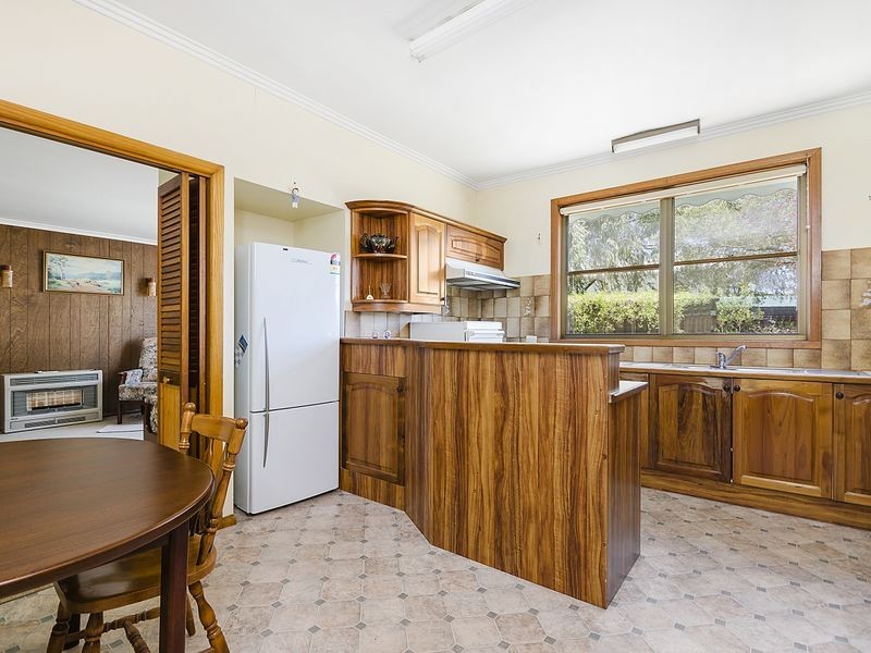 4 De Burgh Road, Drysdale VIC 3222