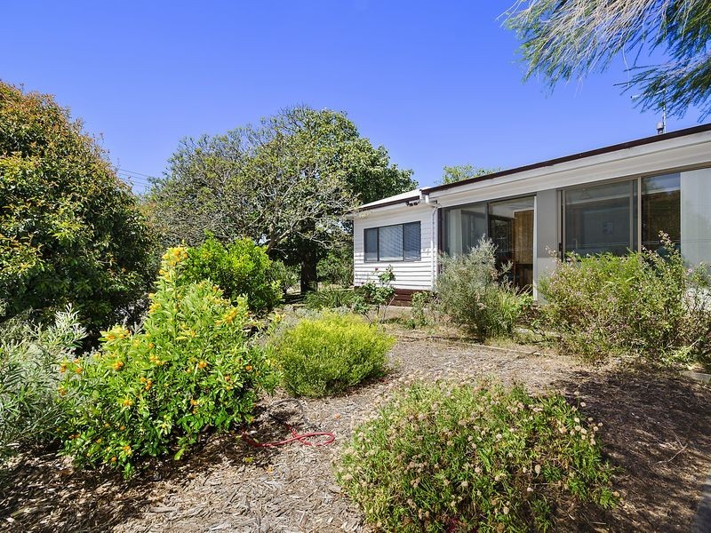 4 De Burgh Road, Drysdale VIC 3222