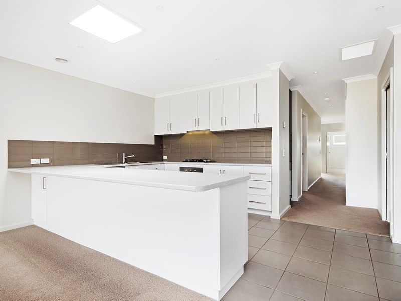 5A Dumburra Avenue, Clifton Springs VIC 3222
