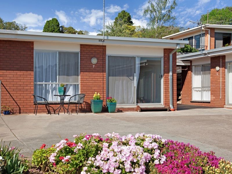 7/145 Barrabool Road, Highton VIC 3216