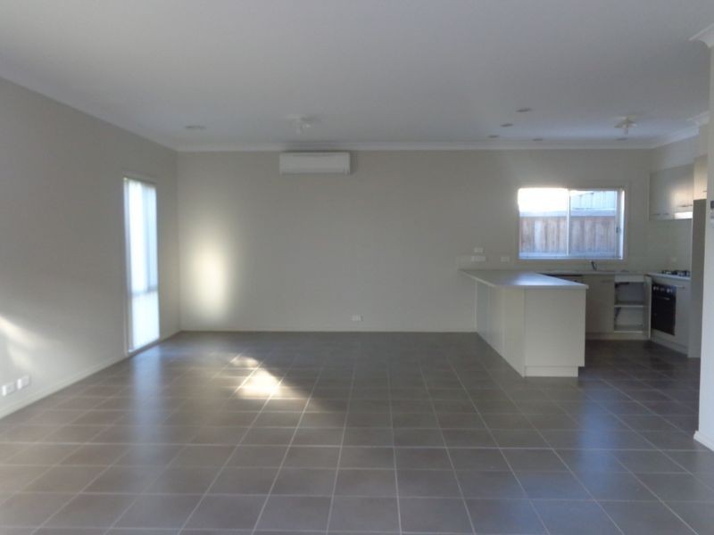 10 Marvins Place, Marshall VIC 3216