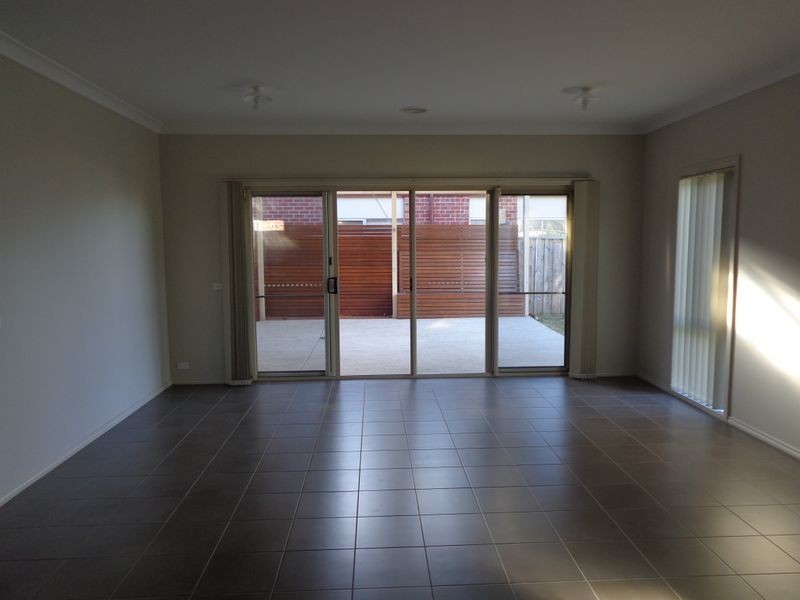 10 Marvins Place, Marshall VIC 3216