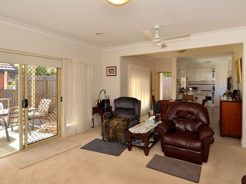 2/193 Roslyn Road, Belmont VIC 3216