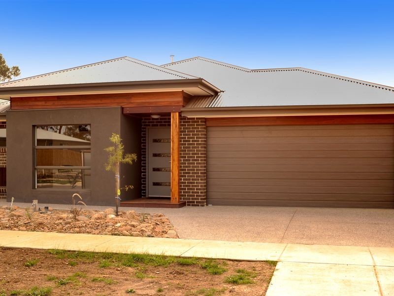 9 Luizzi Drive, Torquay VIC 3228