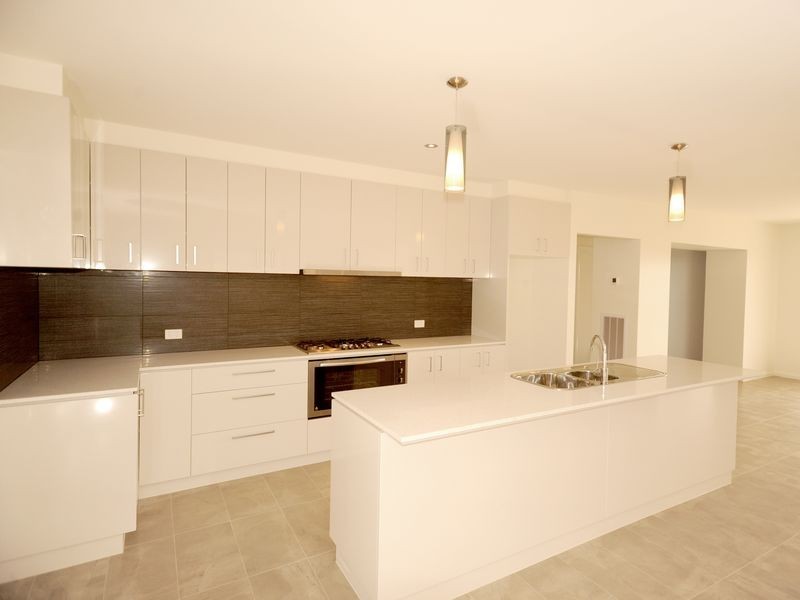 9 Luizzi Drive, Torquay VIC 3228