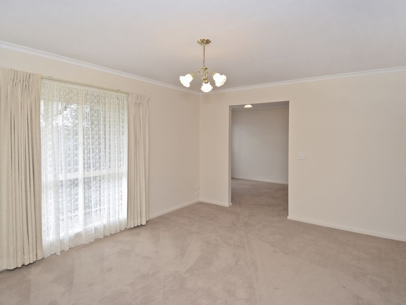 1/68 Mulquiney Crescent, Highton VIC 3216