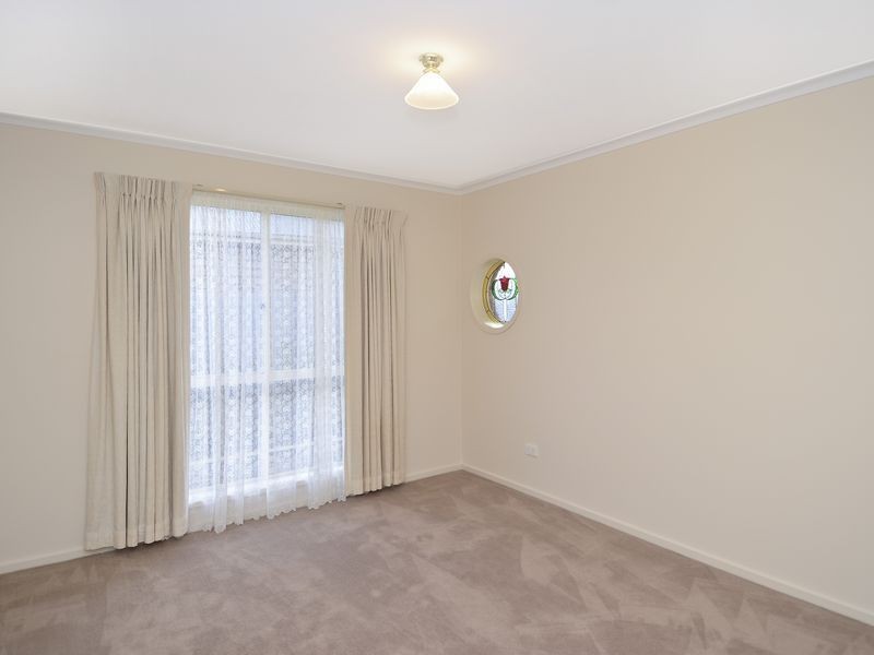 1/68 Mulquiney Crescent, Highton VIC 3216