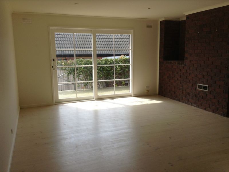 8 Tintinara Crescent, Belmont VIC 3216