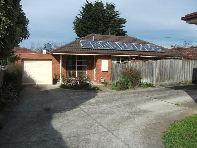 2/38 Waurnvale Drive, Belmont VIC 3216