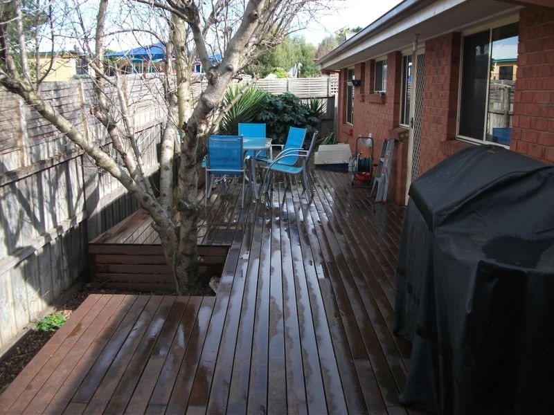 2/38 Waurnvale Drive, Belmont VIC 3216