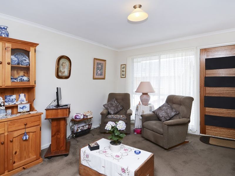 2/19 Polwarth Crescent, Belmont VIC 3216